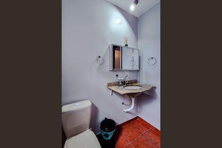Casa à venda com 300m², 3 quartos e 6 vagasLavabo