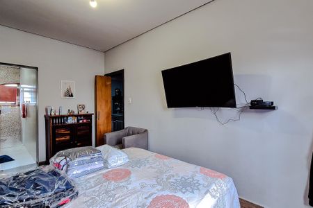 Casa à venda com 300m², 3 quartos e 6 vagasQuarto 1 - Suíte