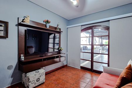 Sala de casa à venda com 3 quartos, 300m² em Vila Ipojuca, São Paulo