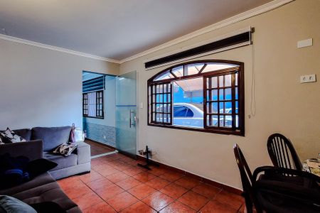 Casa à venda com 300m², 3 quartos e 6 vagasSala (Casa 2)