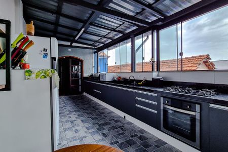 Casa à venda com 300m², 3 quartos e 6 vagasCozinha