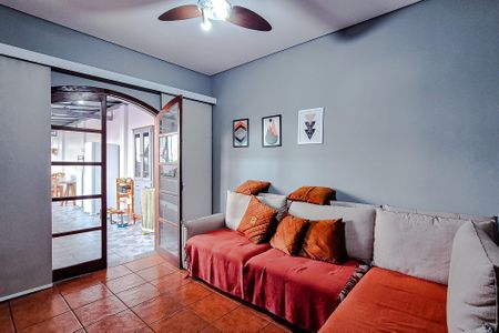 Casa à venda com 300m², 3 quartos e 6 vagasSala