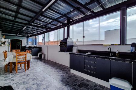Casa à venda com 300m², 3 quartos e 6 vagasCozinha