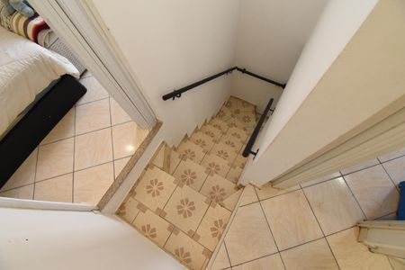 Casa para alugar com 80m², 3 quartos e 1 vagaEscada