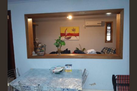 Casa à venda com 3 quartos, 80m² em Campo Novo, Porto Alegre