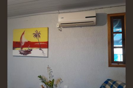 Casa à venda com 80m², 3 quartos e 1 vaga