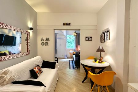 Apartamento para alugar com 60m², 2 quartos e 1 vaga