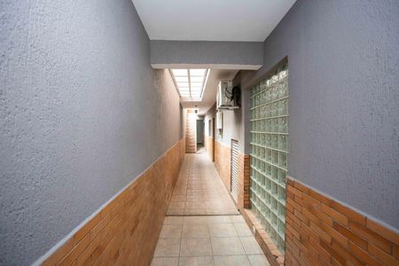 Casa para alugar com 263m², 3 quartos e 2 vagasCorredor