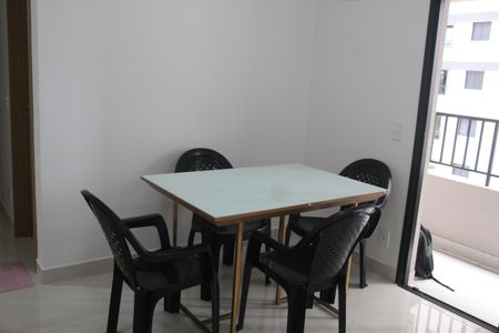 Apartamento para alugar com 58m², 2 quartos e 1 vagaMesa de Jantar