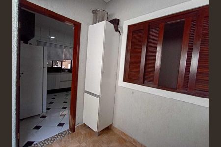 Área de serviço de casa para alugar com 3 quartos, 130m² em Loteamento Villa Branca, Jacareí