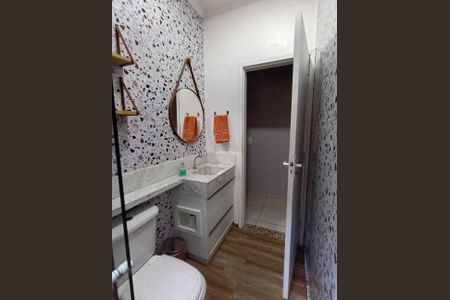 Casa para alugar com 130m², 3 quartos e 2 vagasBanheiro