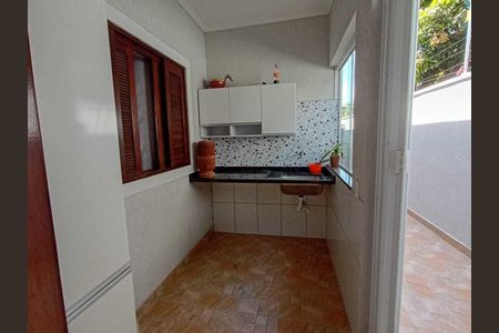 Área de serviço de casa para alugar com 3 quartos, 130m² em Loteamento Villa Branca, Jacareí
