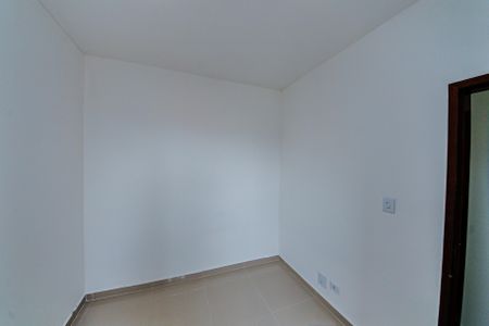 Apartamento para alugar com 2 quartos, 40m² em Vila Antonieta, São Paulo