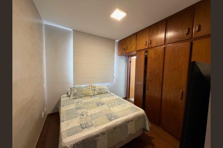 Apartamento à venda com 83m², 3 quartos e 2 vagasQuarto