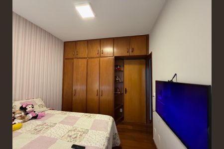 Apartamento à venda com 83m², 3 quartos e 2 vagasQuarto