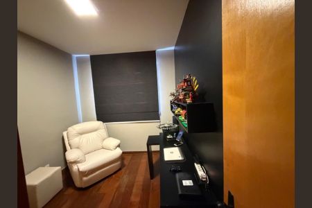 Apartamento à venda com 83m², 3 quartos e 2 vagasQuarto