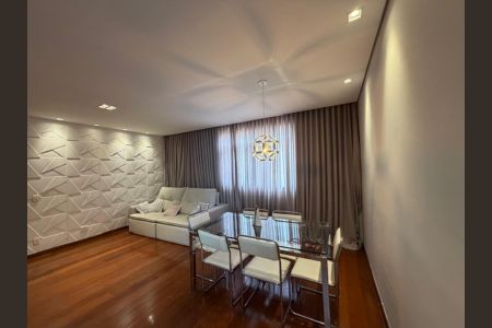 Apartamento à venda com 83m², 3 quartos e 2 vagasSala