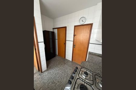 Apartamento à venda com 83m², 3 quartos e 2 vagasÁrea de serviço