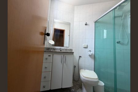 Apartamento à venda com 83m², 3 quartos e 2 vagasBanheiro