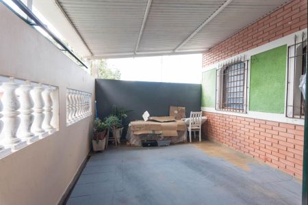 Casa à venda com 280m², 3 quartos e 4 vagasGaragem