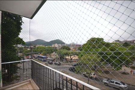 Apartamento para alugar com 72m², 2 quartos e 1 vagaVaranda do Quarto 1