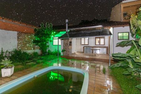 Casa para alugar com 131m², 3 quartos e 2 vagas Casa para alugar com 131m², 3 quartos e 2 vagasQuintal