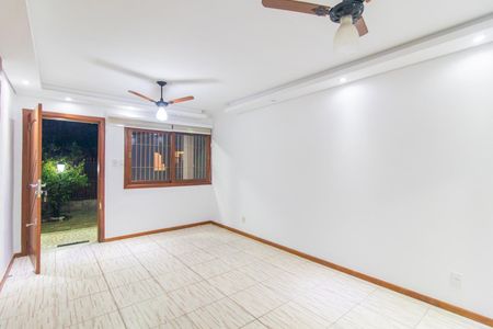 Sala de casa para alugar com 3 quartos, 131m² em Nonoai, Porto Alegre