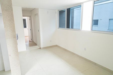 Sala de apartamento para alugar com 3 quartos, 70m² em Itapoã, Belo Horizonte