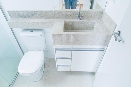 Apartamento para alugar com 70m², 3 quartos e 1 vagasuite