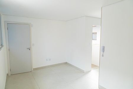Sala de apartamento para alugar com 3 quartos, 70m² em Itapoã, Belo Horizonte