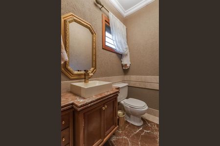 Casa à venda com 250m², 5 quartos e 4 vagasBanheiro