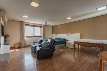 Casa à venda com 250m², 5 quartos e 4 vagasSuíte 1