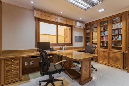Casa à venda com 250m², 5 quartos e 4 vagasQuarto