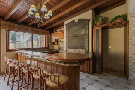 Casa à venda com 250m², 5 quartos e 4 vagasEspaço Gourmet