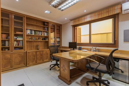 Casa à venda com 250m², 5 quartos e 4 vagasQuarto
