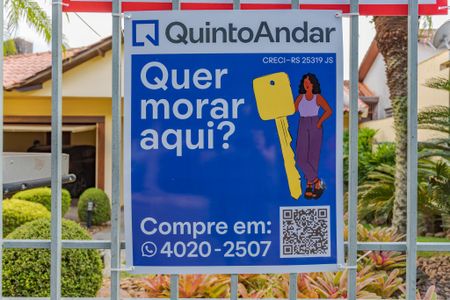 Casa à venda com 250m², 5 quartos e 4 vagasCOEY-1287