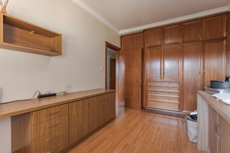 Casa à venda com 250m², 5 quartos e 4 vagasQuarto