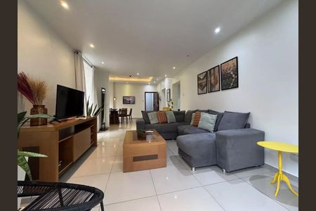 Apartamento à venda com 152m², 3 quartos e sem vagaSala