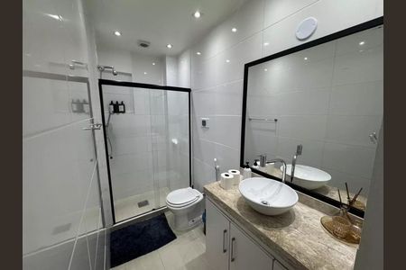 Apartamento à venda com 152m², 3 quartos e sem vagaBanheiro