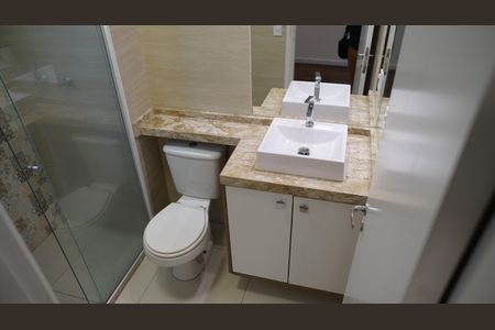 Apartamento à venda com 75m², 2 quartos e 2 vagasBanheiro da Suíte
