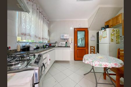 Casa para alugar com 184m², 4 quartos e 5 vagasCozinha