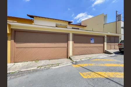 Casa para alugar com 184m², 4 quartos e 5 vagasFachada