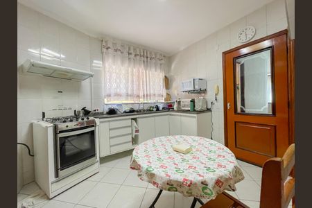 Casa para alugar com 184m², 4 quartos e 5 vagasCozinha