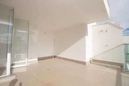 Apartamento para alugar com 85m², 1 quarto e 1 vaga