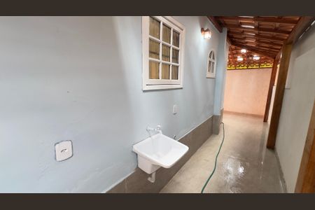 Casa de condomínio para alugar com 76m², 2 quartos e 1 vagaÁrea de Serviço