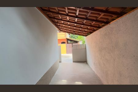 Casa de condomínio para alugar com 76m², 2 quartos e 1 vagaÁrea de Serviço