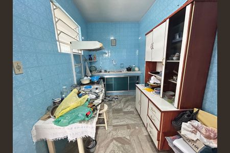 Apartamento para alugar com 100m², 2 quartos e 2 vagasCozinha