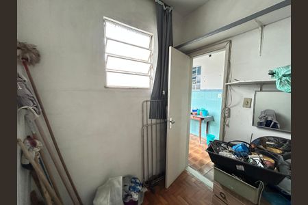 Apartamento para alugar com 100m², 2 quartos e 2 vagasBanheiro de serviço