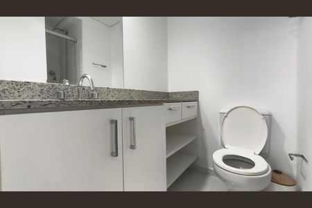 Apartamento para alugar com 80m², 3 quartos e 2 vagas Apartamento para alugar com 80m², 3 quartos e 2 vagasBanheiro da Suíte