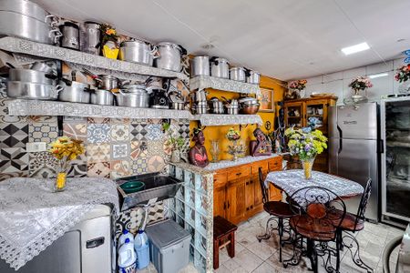 Apartamento à venda com 80m², 1 quarto e 1 vaga Apartamento à venda com 80m², 1 quarto e 1 vagaCozinha e Área de Serviço